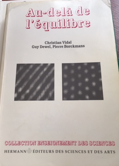 Cover of the book Au-delà de l'équilibre (1994)