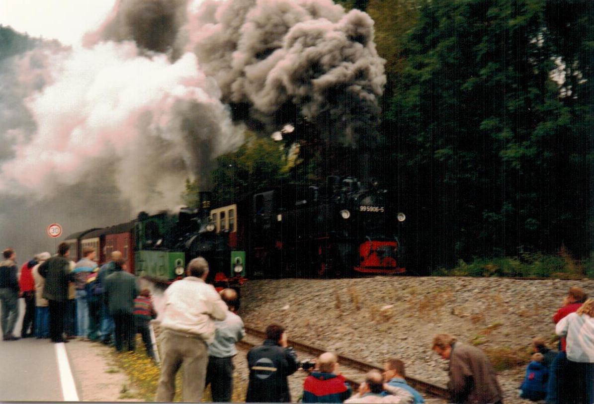 1997_Alexisbad_train.jpg